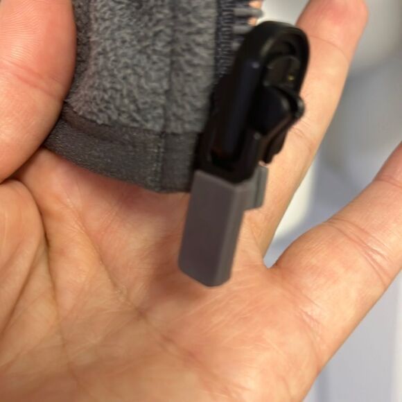 Land’s End Outfitters Unisex Gray Zip-Up Fleece Vest with Pockets- Medium - Picture 12 of 16